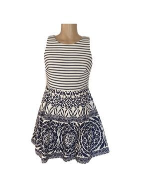 Taylor NWT dress   GH